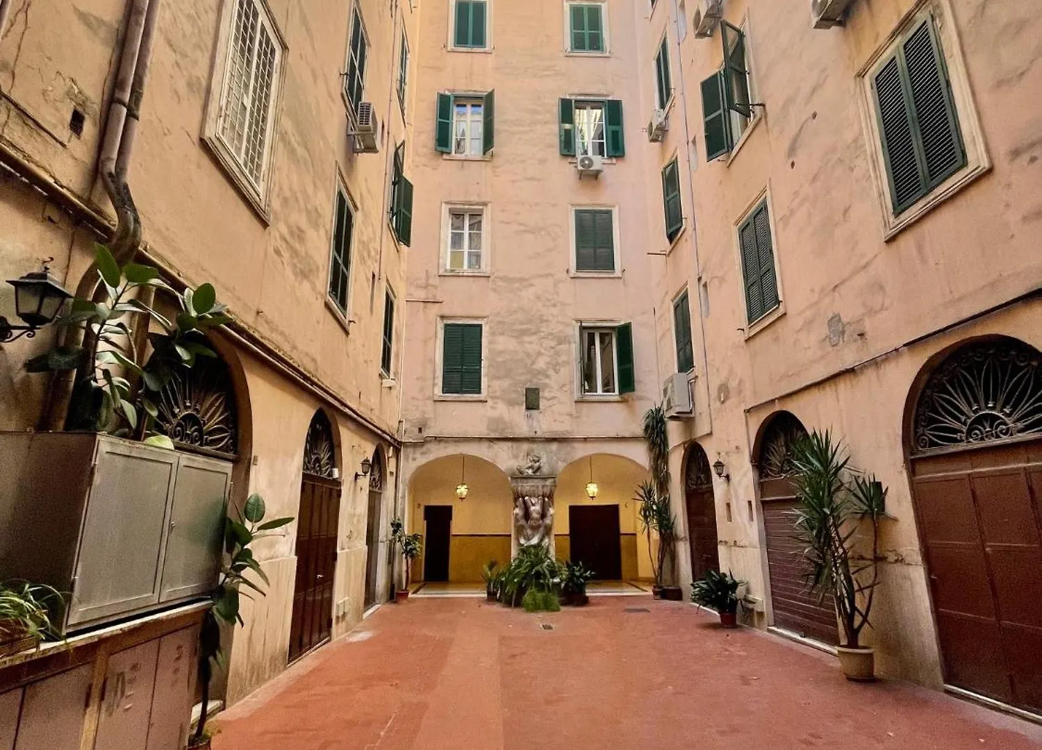 Professor'S House In Porta Pia Apartment Rome Italy
